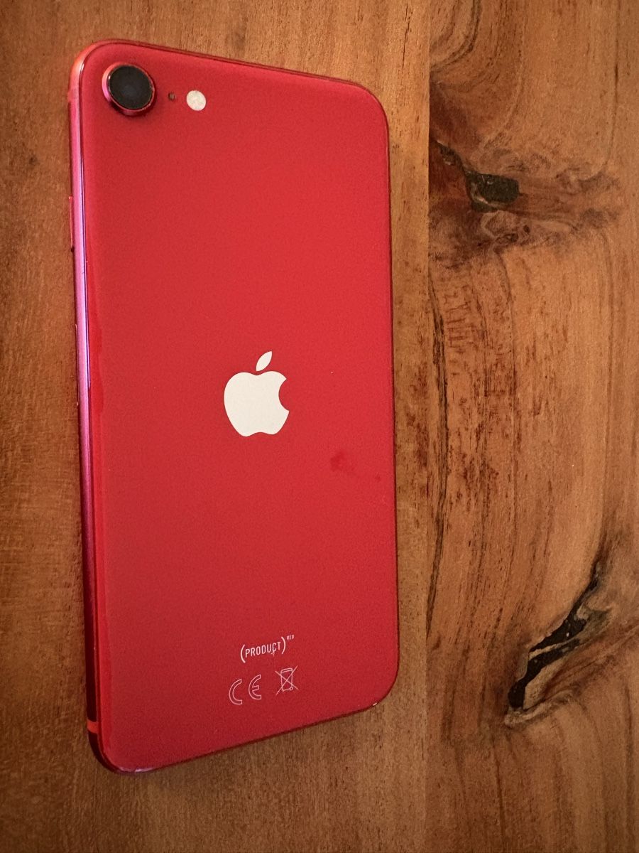 Apple Handys / Smartphones: iPhone SE 2020 Rot – Gebraucht aus Zürich von meiep 1