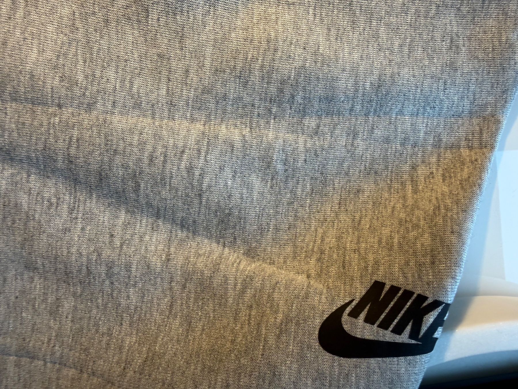 Nike T-shirt: Nike Tech Fleece T-Shirt – Usato da Freienbach venduto da casciatoalessandro 4