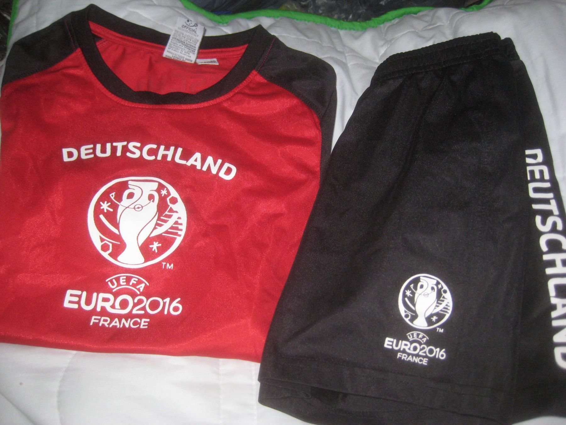 Kleiderpakete & -sets: SPORT  SET  KNABE – Gebraucht aus Uster von flocke1