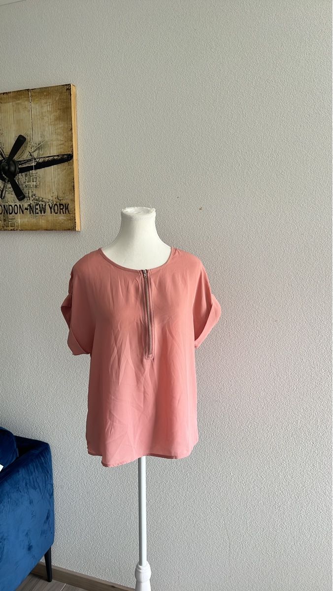 Blusen: Bluse Grösse M – Gebraucht aus Niederhelfenschwil von tab_xlc7