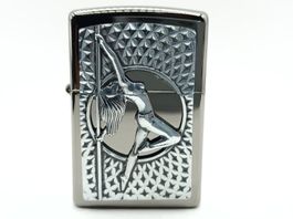 ZIPPO Dance Girl Emblem Feuerzeug 2007809