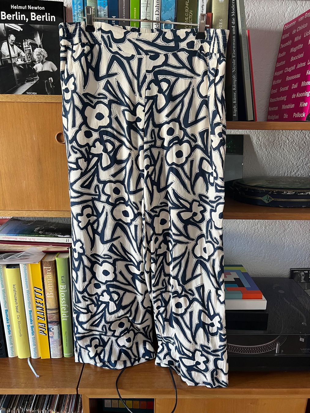 Esprit Pantalons: Hose bunt Esprit 40 – D'occasion à Biel/Bienne par Girasole232 1