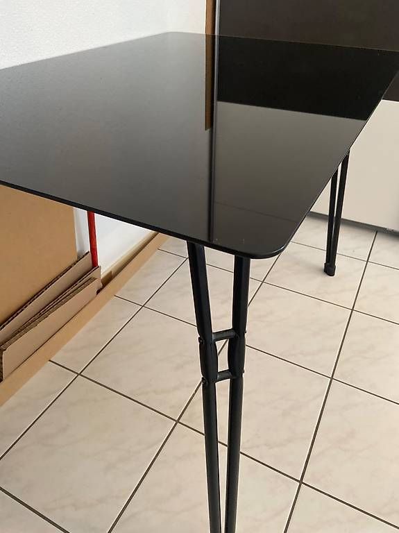 Tables: Venduto! – D'occasion à Locarno par que_8qrz 2