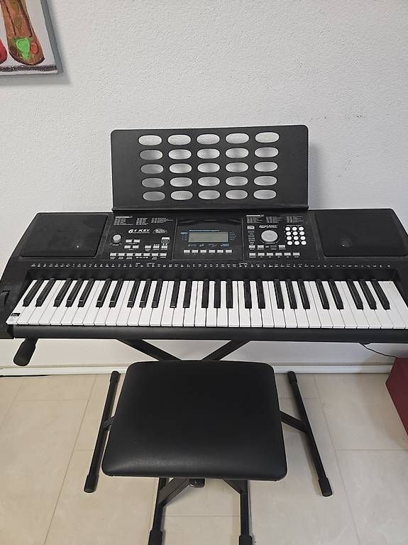 Musikinstrumente: Keyboard inkl. Ständer und Stuhl – Gebraucht aus Oftringen von Sony2010 2