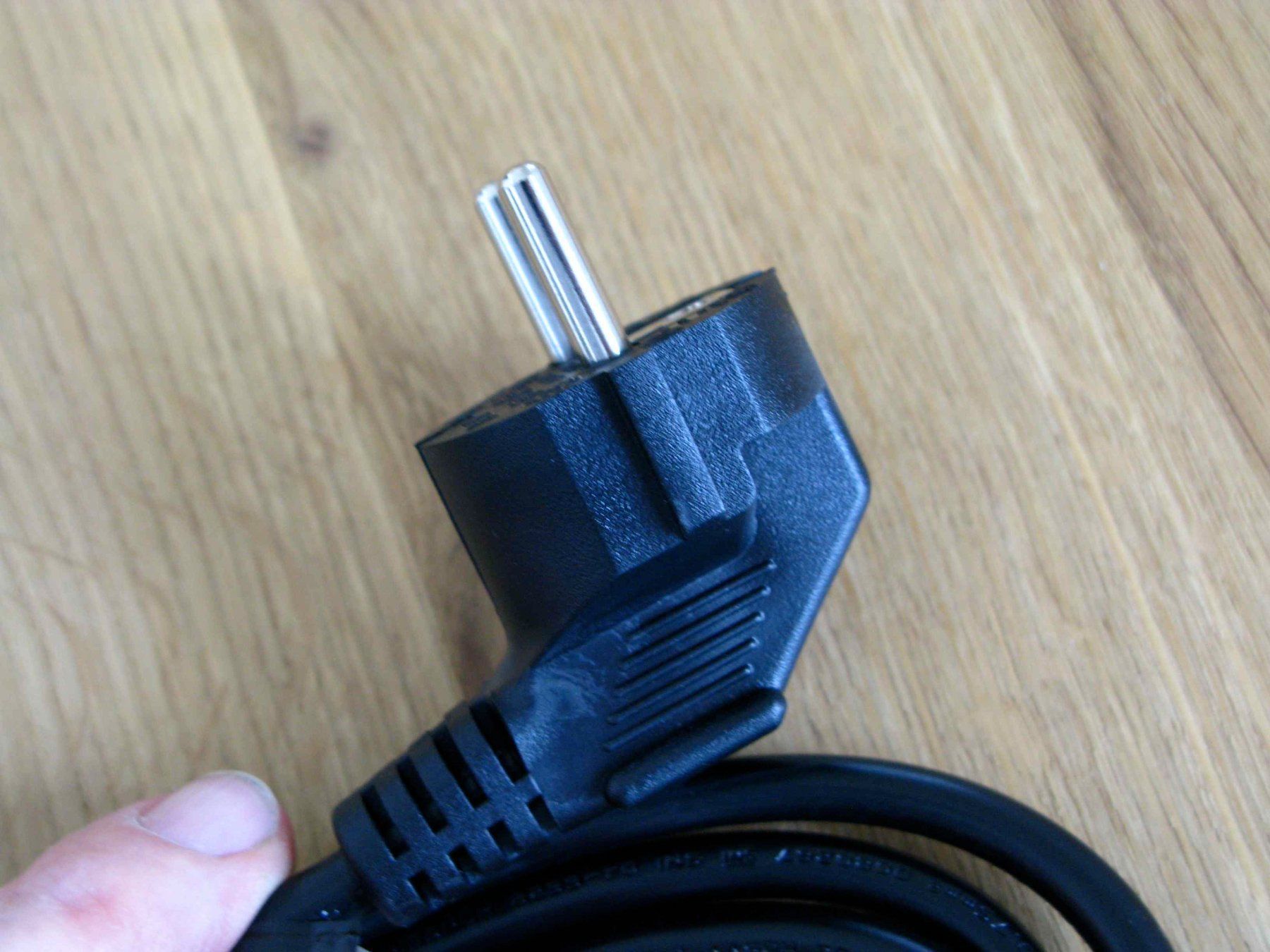 Kabel: Gerätekabel mit Schuko - Stecker – Neu (gemäss Beschreibung) aus Samstagern von Betscha 2
