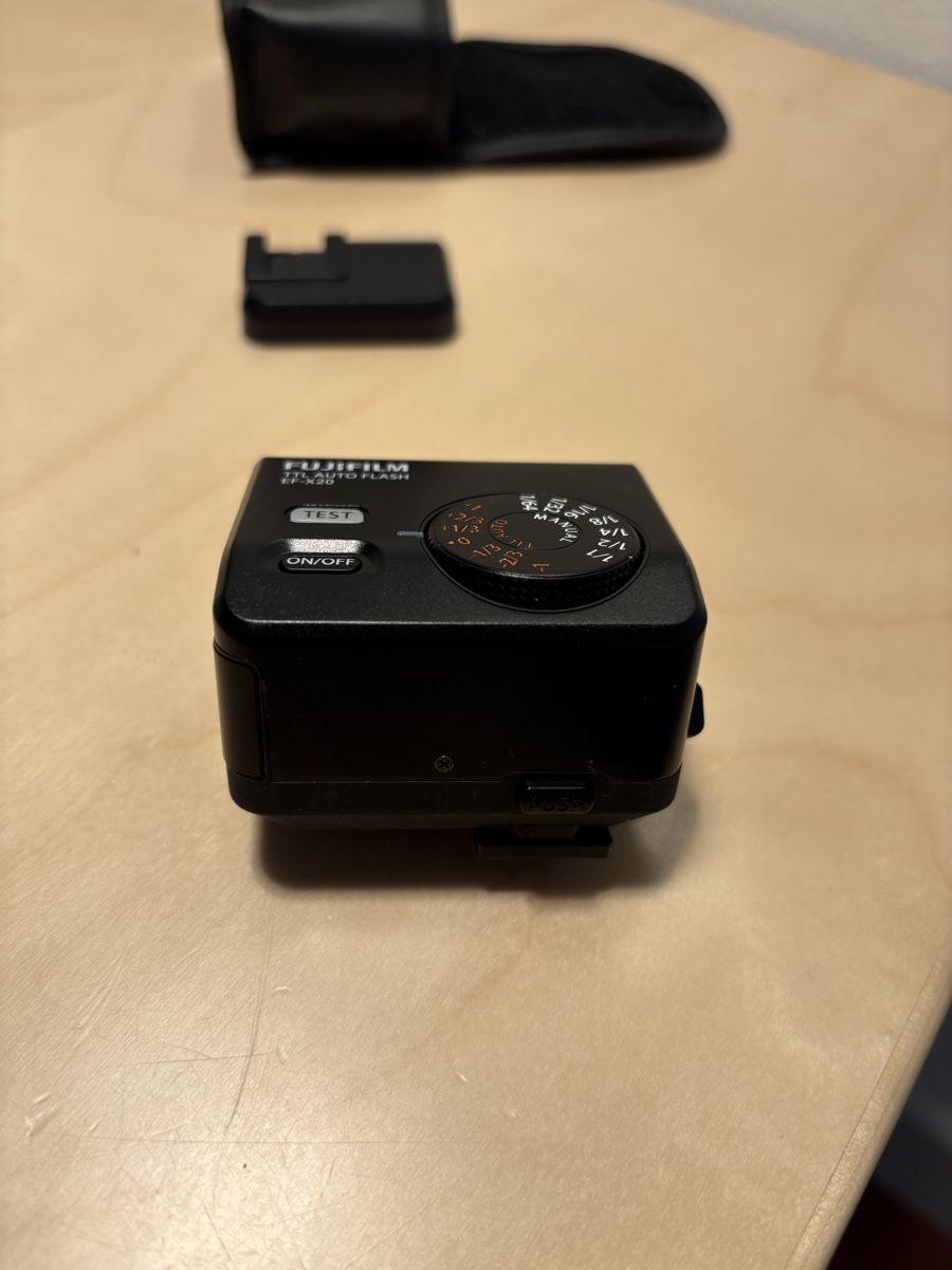 Fujifilm Flash: Fujifilm EF-X20 TTL Flash – Nuovo (secondo la descrizione) da Zürich venduto da Areyes01 3
