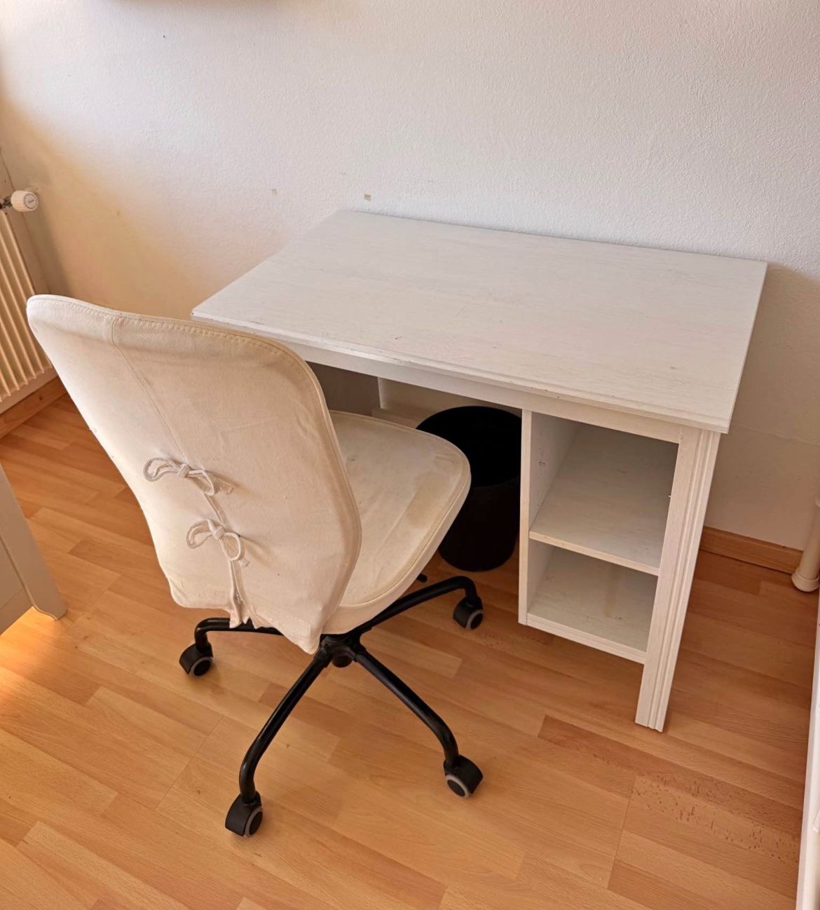 Scrivanie: Schreibtisch inkl Bürostuhl – Usato da Liebefeld venduto da ana_d6d7