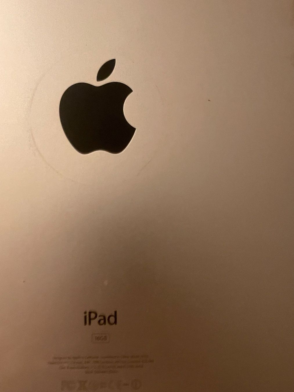 Apple Tablettes PC: Tablette Apple iPad 16 Go modèle A1416 – Défectueux à Genève par lailas_things 3