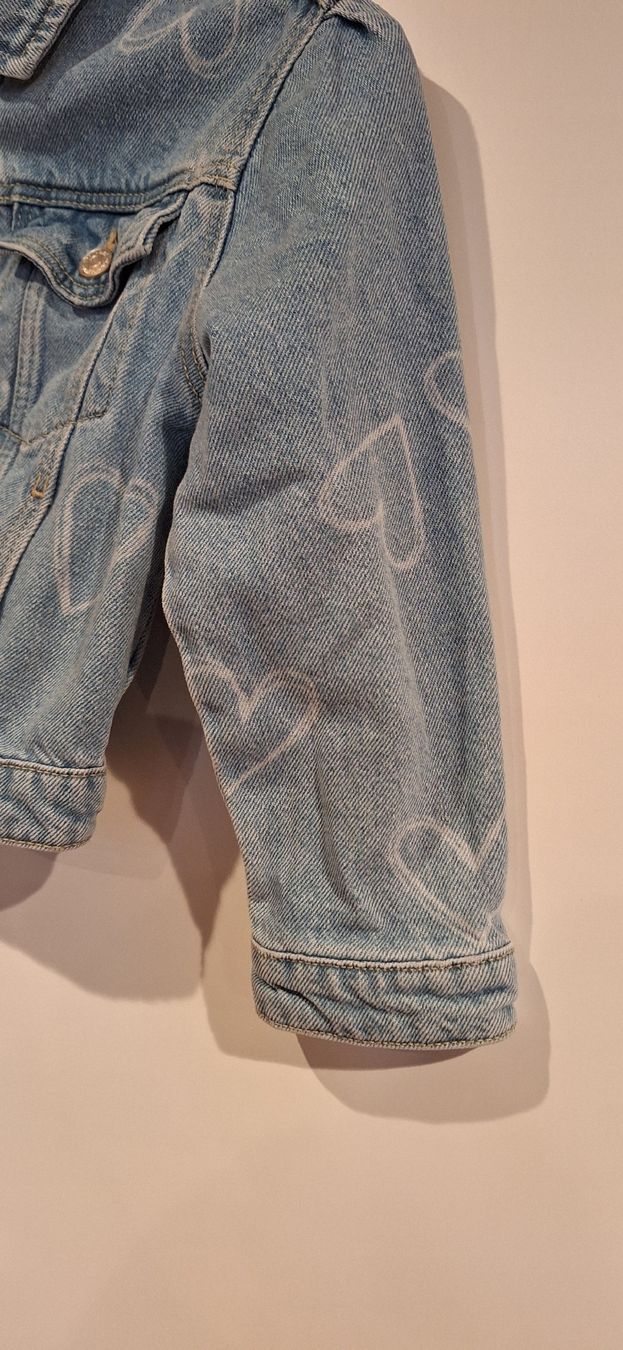 Giacche & Cappotti: Jeansjacke, Gr. 110 – Nuovo (secondo la descrizione) da Oberägeri venduto da Runningiceman 2