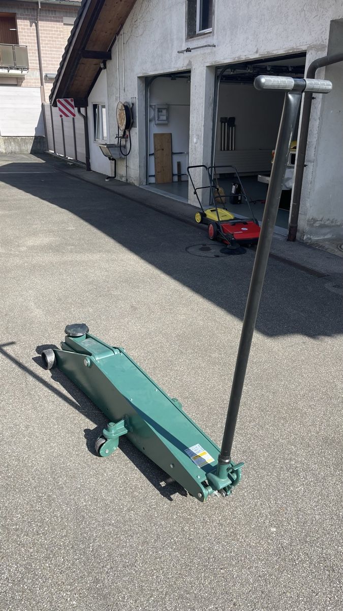Piattaforme elevatrici & Crick: Compac Lkw Heber 20T-CG1 – Nuovo (secondo la descrizione) da SEUZACH venduto da Rossi5