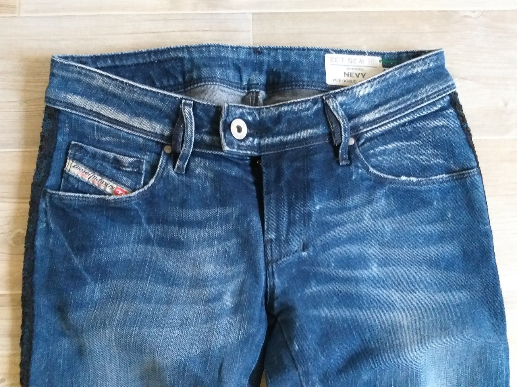 Diesel Jeans: DIESEL Jeans "NEVY" taille W25 L32 – Usato da Cossonay-ville venduto da Super-Price-Quality 1
