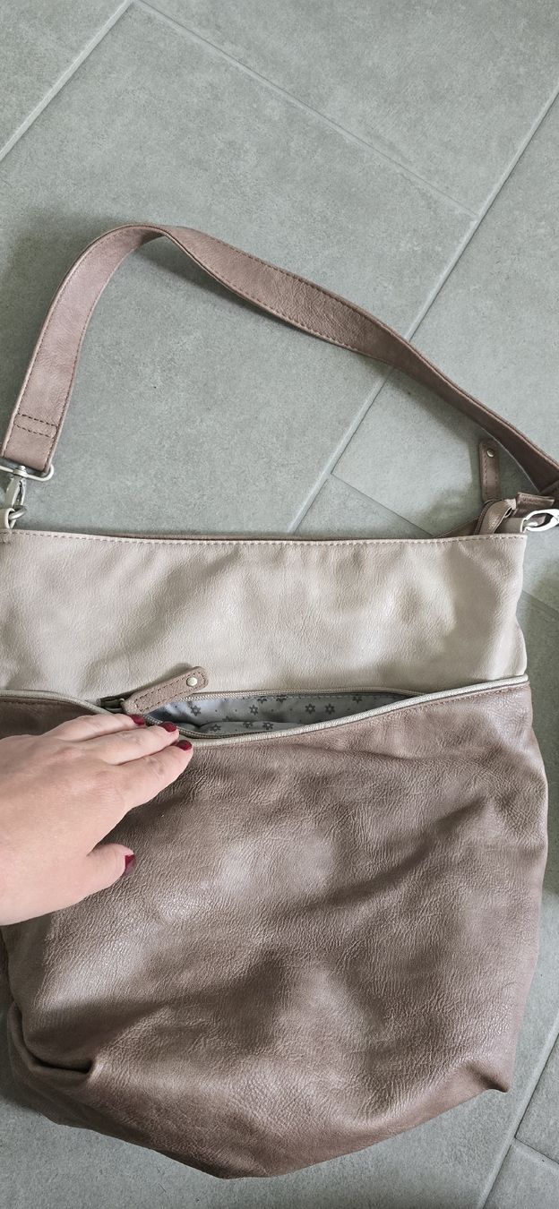 Zwei Borse da donna: Zwei Ledertasche beige, rosé neuwertig – Nuovo (secondo la descrizione) da Rheinau venduto da inStyleSg 2