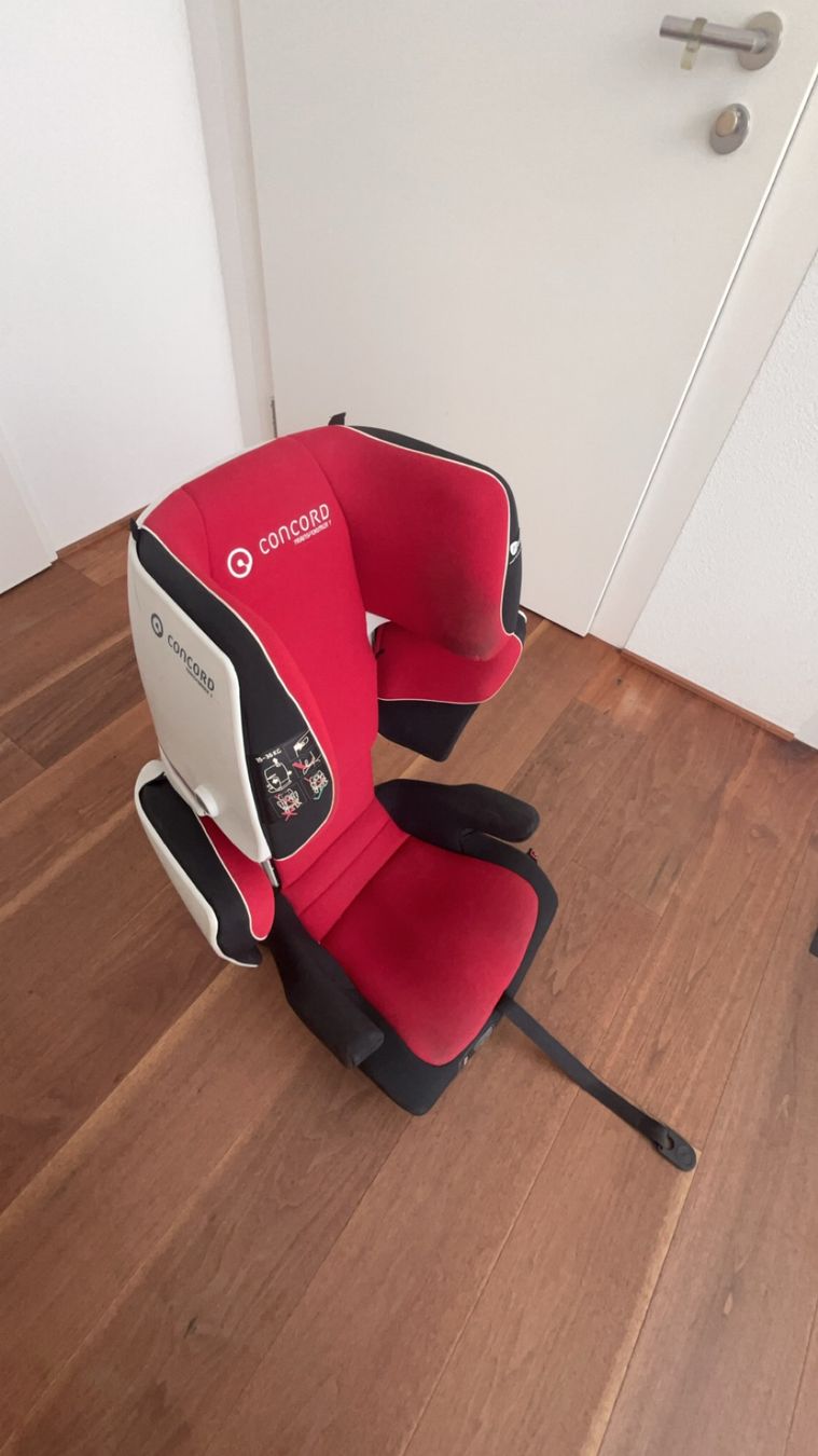 Concord Seggiolini per auto: Kindersitz Concord – Usato da Oberwil-Lieli venduto da por_ll5f 2