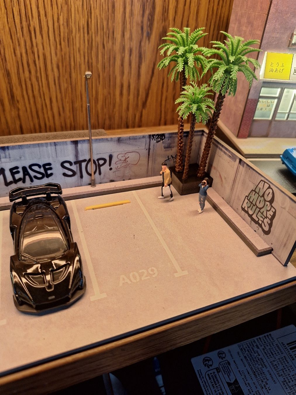 Giocattoli: 1:64 Parkplatz Szene mit Led Laternen. – Usato da Stansstad venduto da saschaz88 2