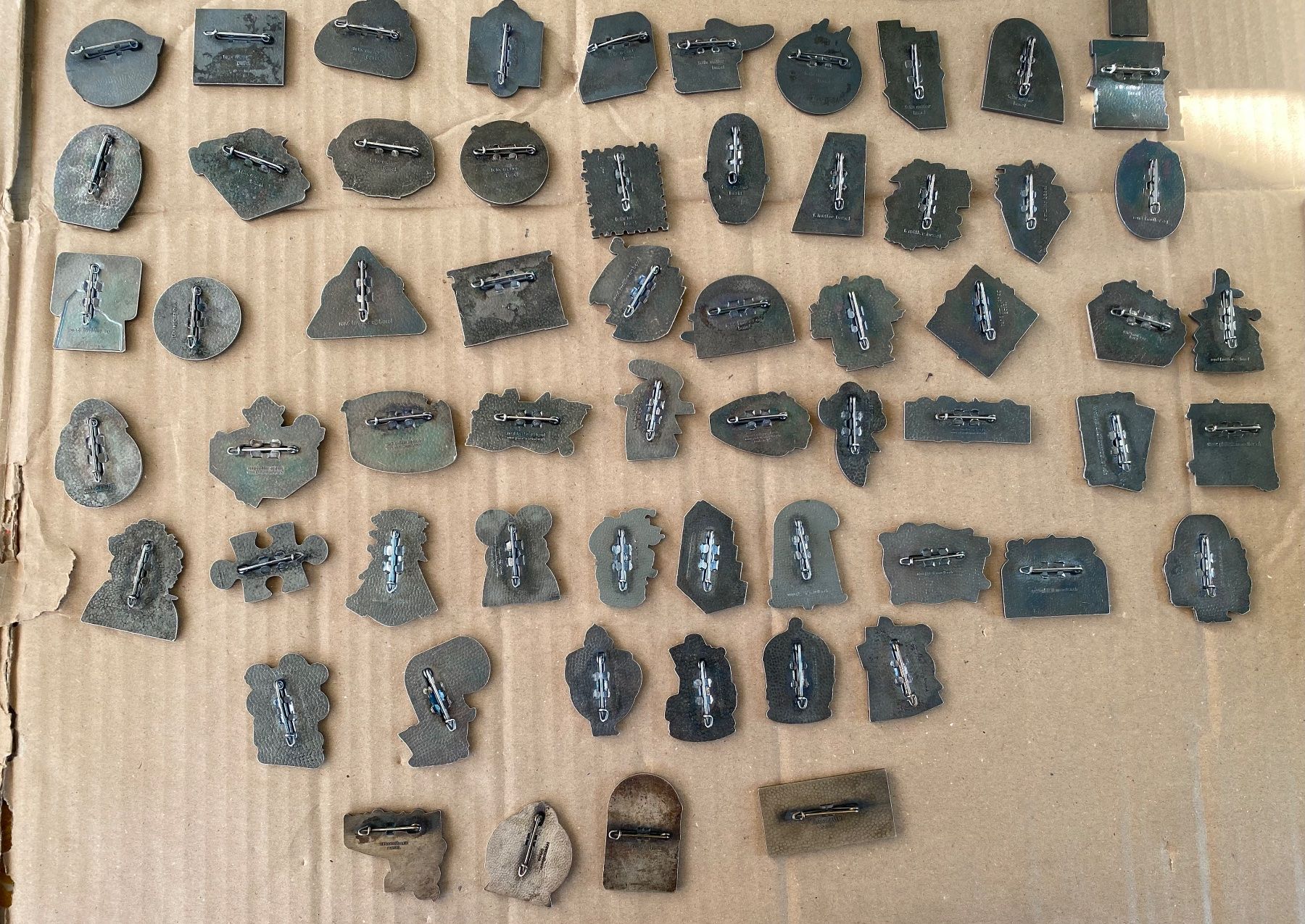 Basler Placchette & Badge: Sammlung  Baslerfasnachtsplaketten Silber – Usato da Allschwil venduto da Deal_Tiger99 6