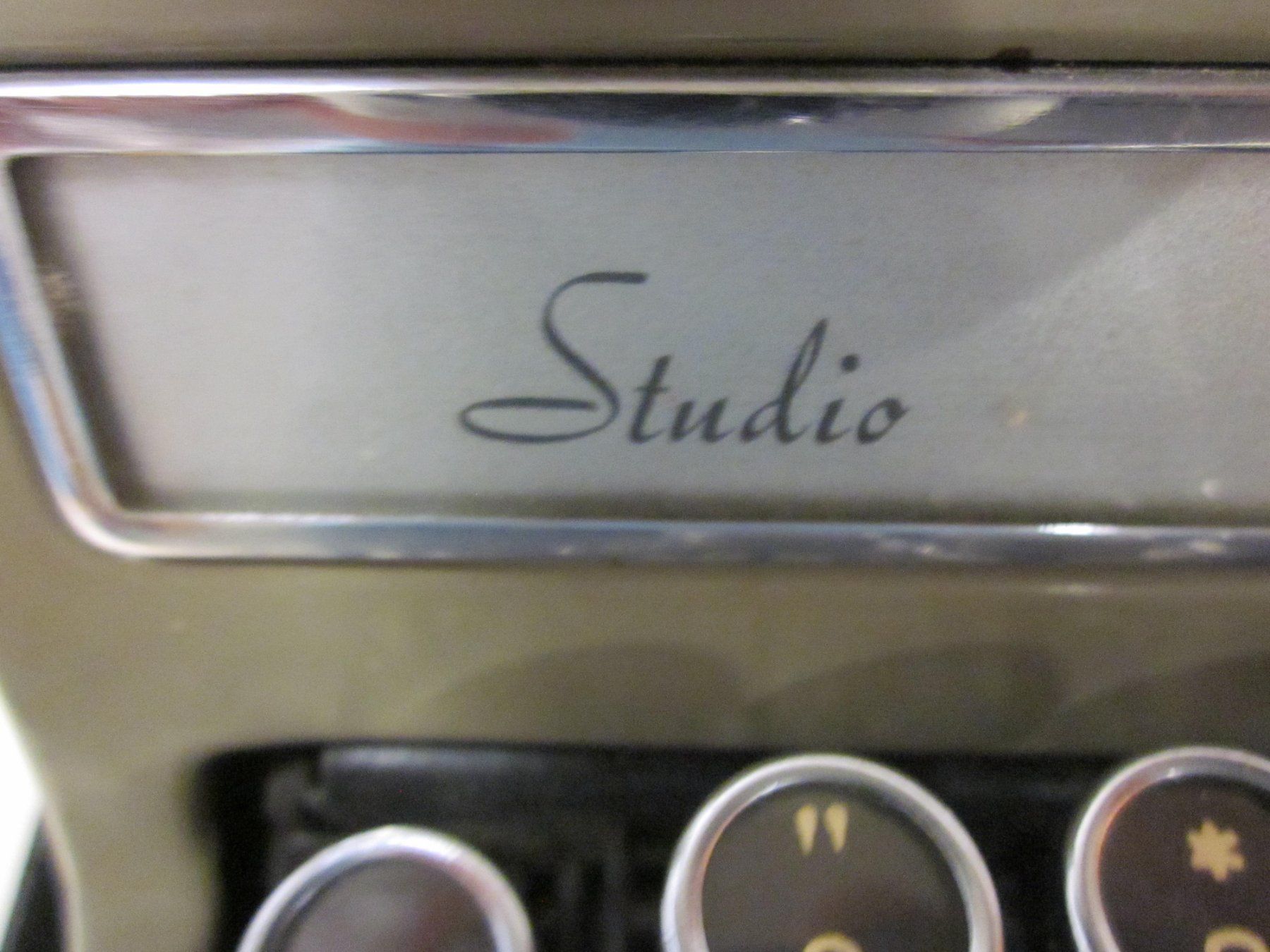 Olivetti Macchine da scrivere: OLIVETTI Studio 42 Machine a écrire 1940 Schreibmaschine – Usato da Grand-lancy venduto da kohler333 3
