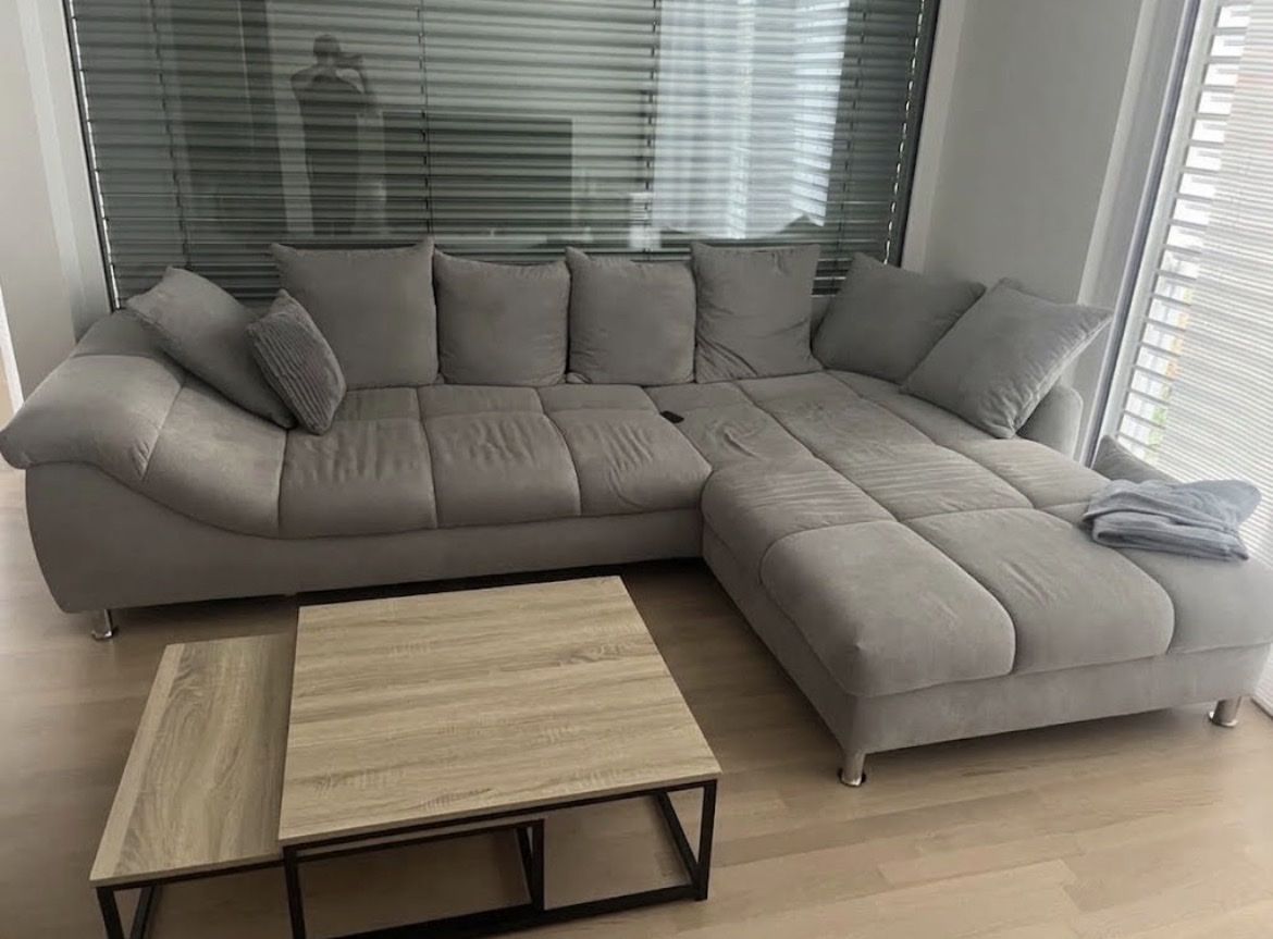 Divani: Ecksofa grau mit Ottomane und Kissen – Usato da Rheinfelden venduto da ANT1_ 1