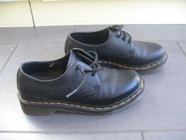 Dr. Martens belles chaussures en taille 37!