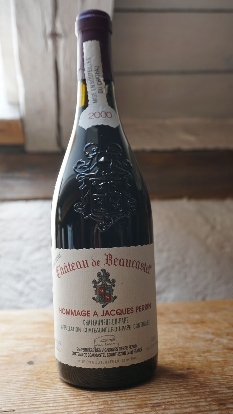 Vino: CHATEAU DE BEAUCASTEL, hommage à Jacques Perrin 2000 – Nuovo e nell'imballaggio originale da Givrins venduto da Mariroma