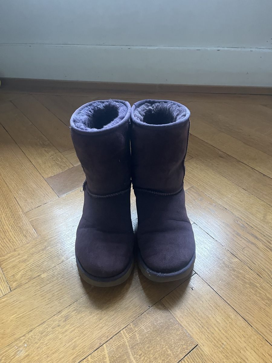 Ugg Scarpe da donna: Bottes UGG fourrées violettes pointure 40 – Usato da Carouge GE venduto da Valou1976 1