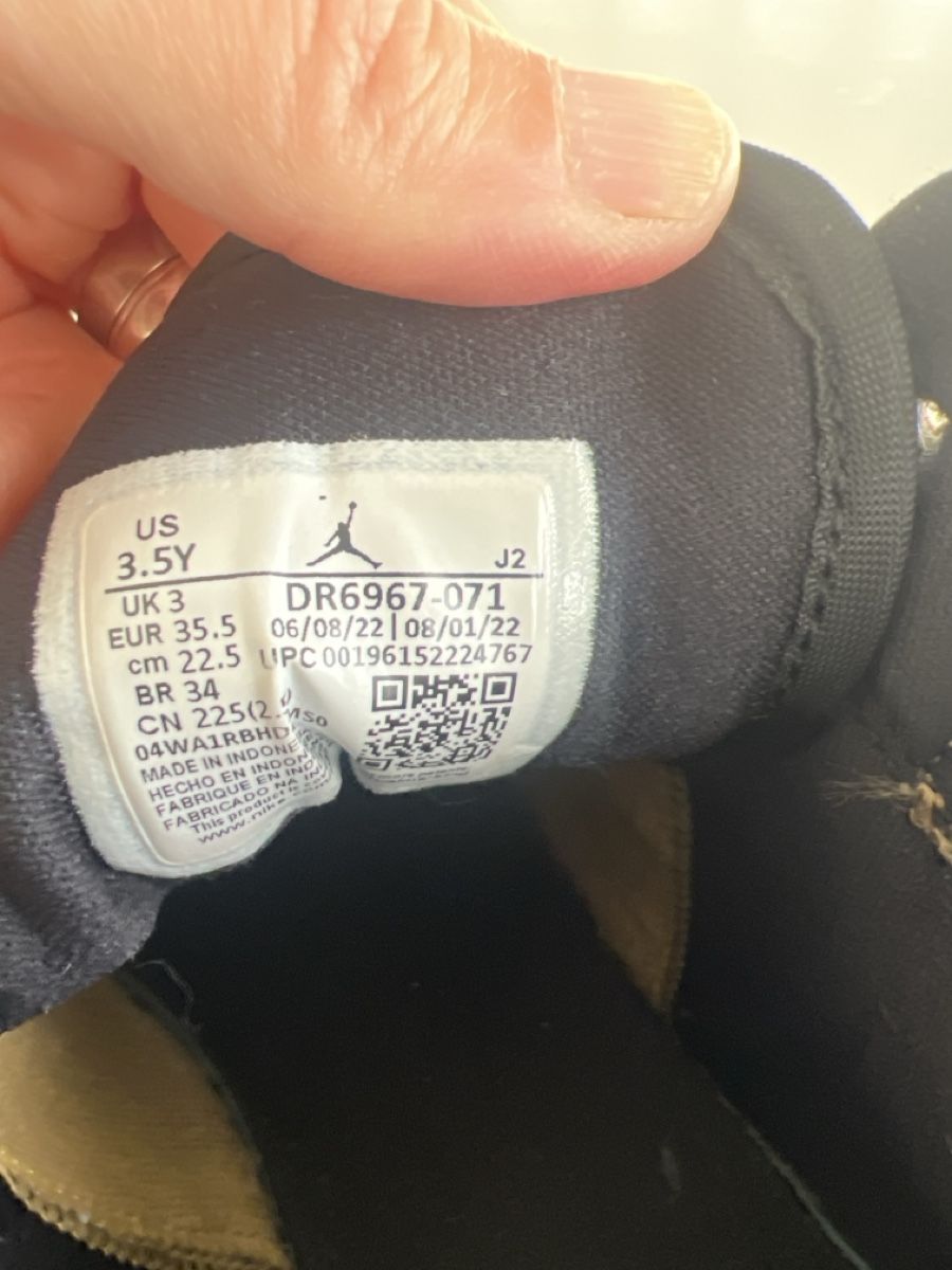 Jordan Scarpe da uomo: Nike Jordan dorée édition 35,5 – Usato da Sion venduto da jerermy1911 1