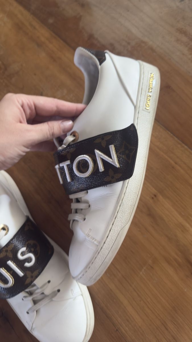 Louis Vuitton Scarpe da donna: Louis Vuitton Frontrow Sneakers Size 38.5 White Leather Used – Usato da Wallisellen venduto da kri_l758 1