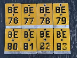 Lot de 8 plaques pour vélo-moteur Berne 1976 à 1983