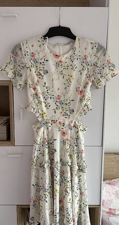 Vestiti: weisses Sommerkleid mit Blüten – Usato da Chur venduto da gio_6rlp
