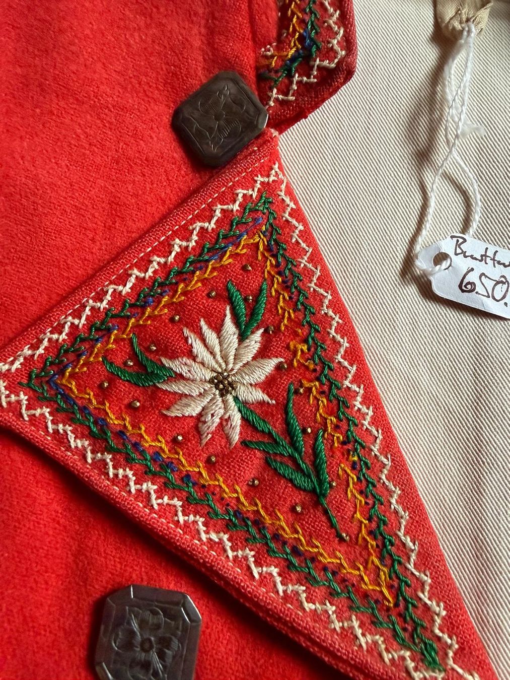 Costumi: Tracht – Usato da Flawil venduto da Stella_3 4