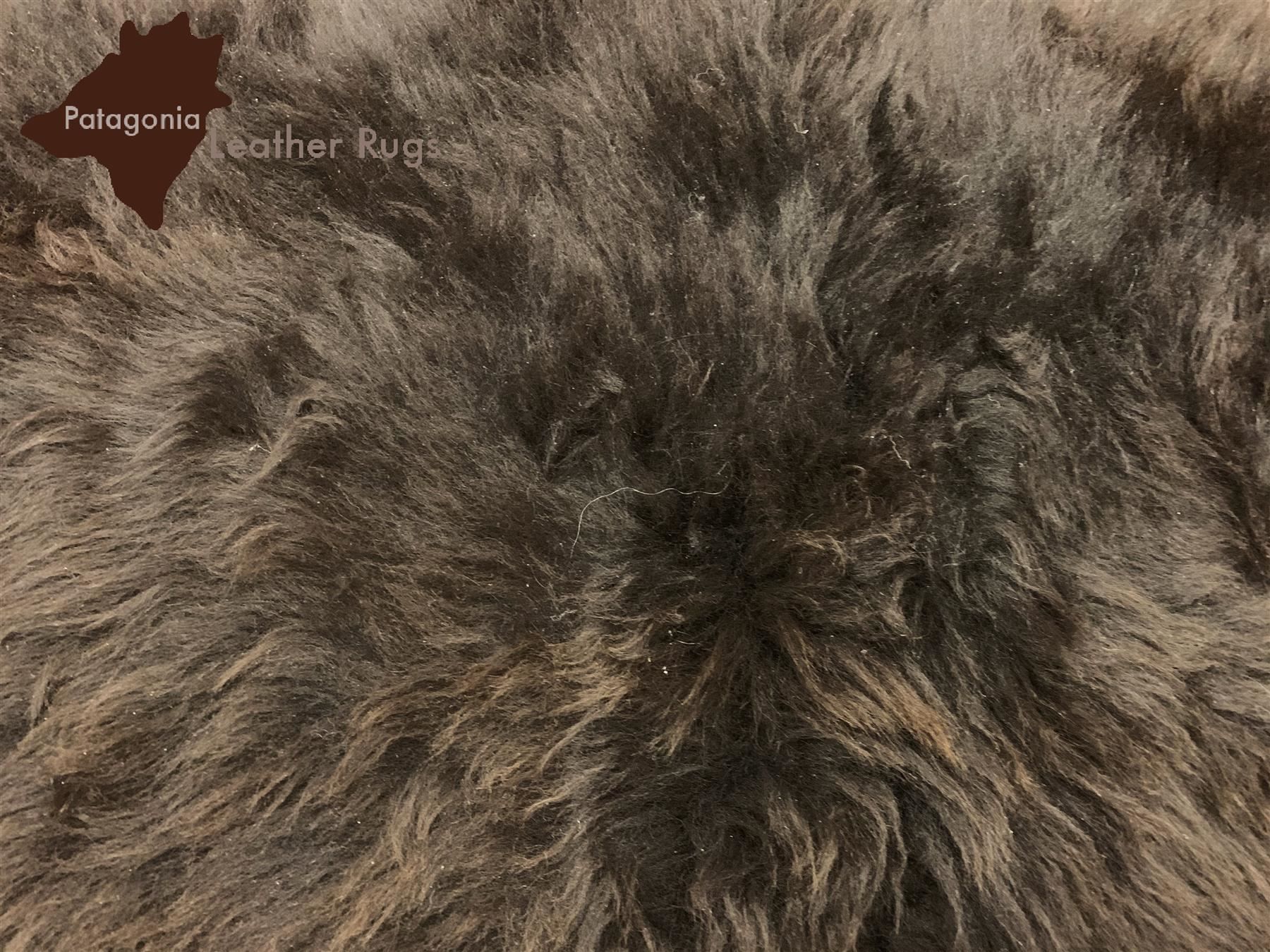 Tappeti: Lammfell Teppich Brown – Nuovo e nell'imballaggio originale da Arbedo venduto da patagonialeatherrugs 3