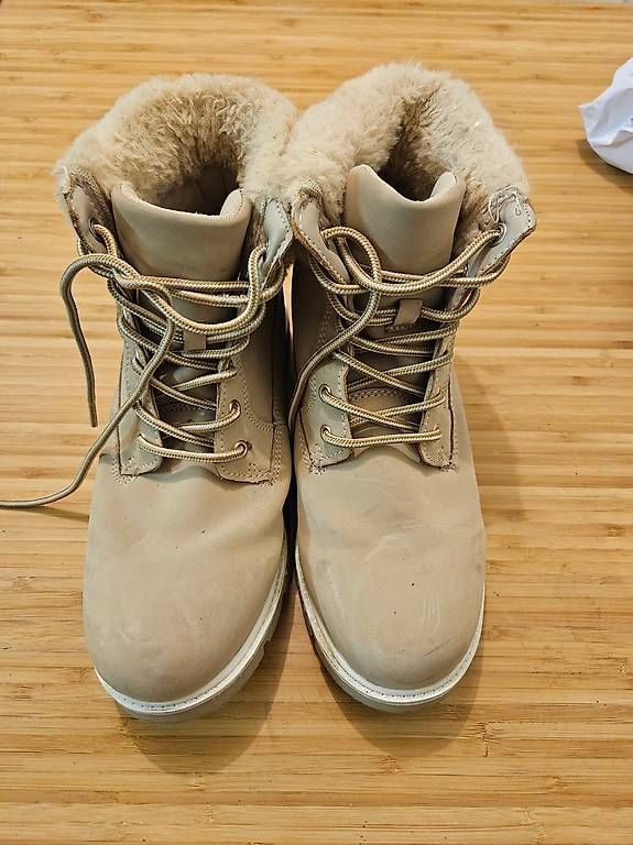 Damenschuhe: Schuhe – Gebraucht aus Derendingen von SchweizerPrinz