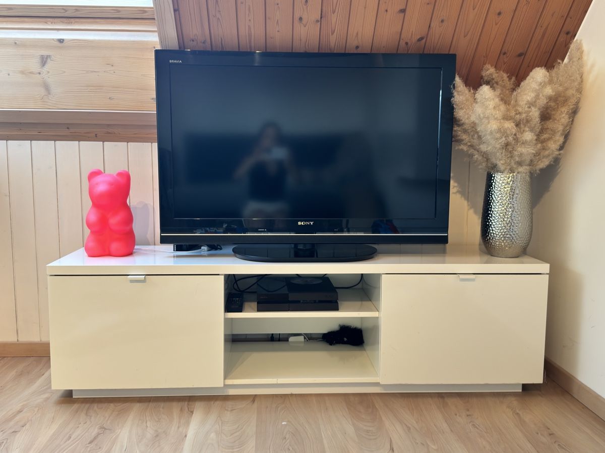 Ikea Meubles TV: TV Möbel weiss glanz – D'occasion à Bachenbülach par malle08