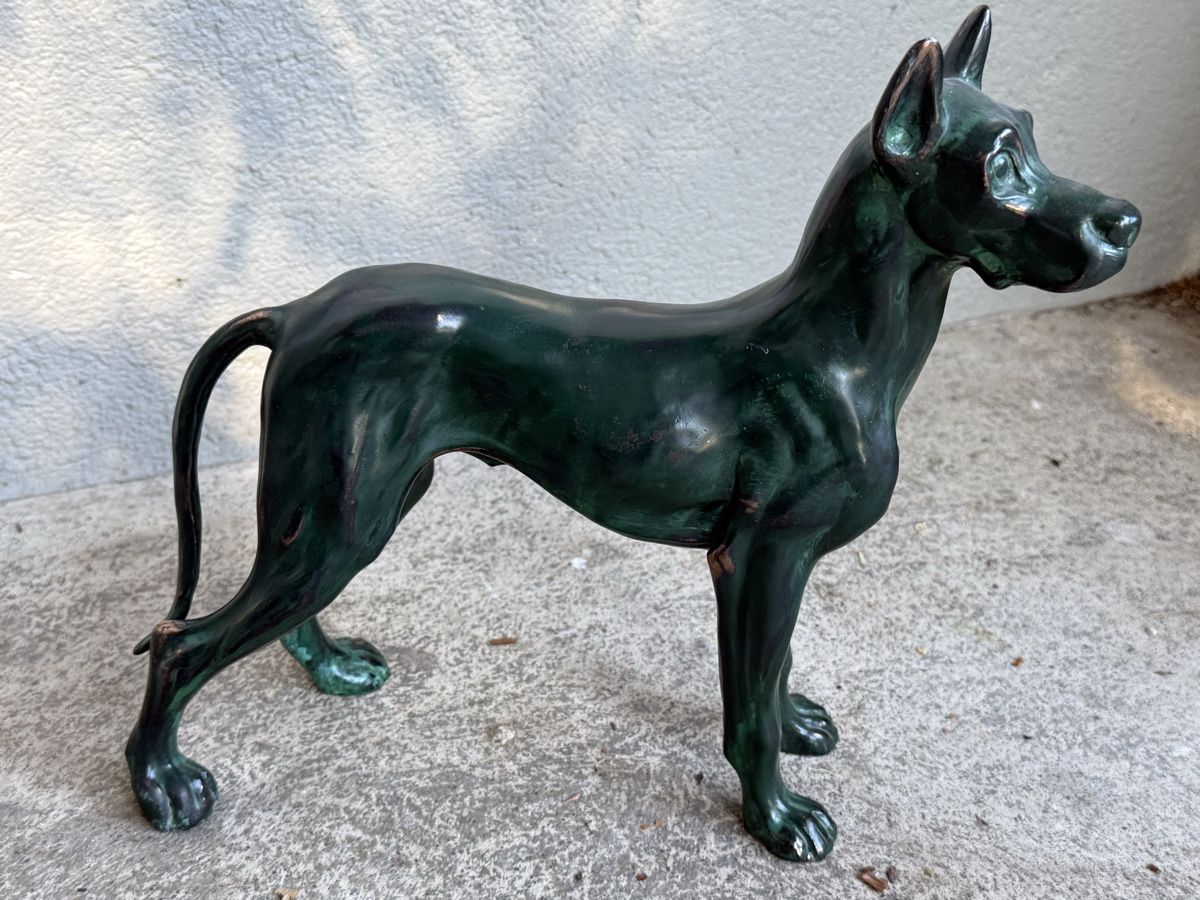 Statuette: Grosse Figur DEUTSCHE DOGGE Bronzeguss  – Usato da Konolfingen venduto da petzipetz