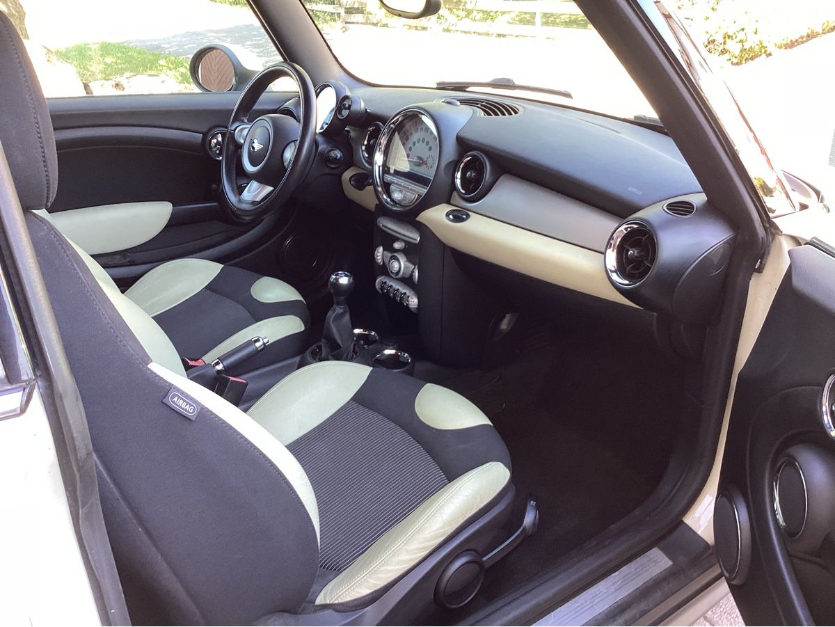 Mini Autos: Mini Cooper – D'occasion à Einsiedeln par pioneertv 5