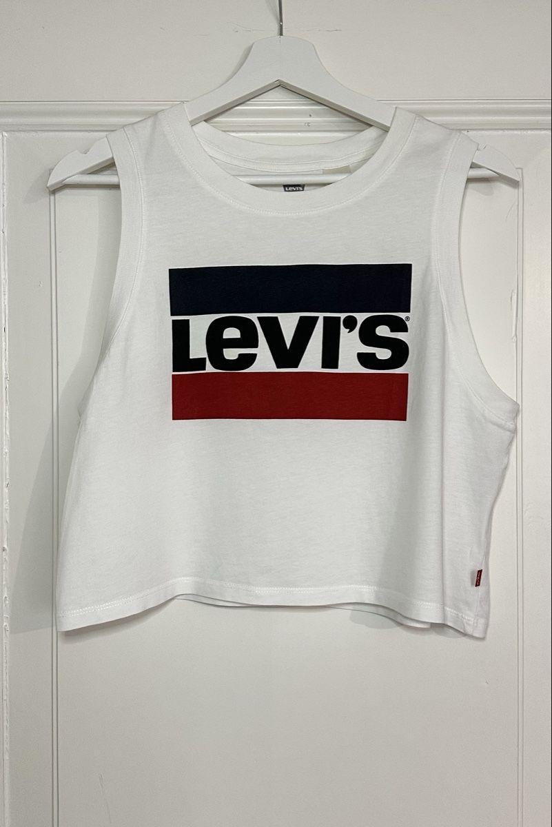 Levi's Tops: Levi’s Tank Top Cropped – Neu (gemäss Beschreibung) aus Uetikon am See von jael_87