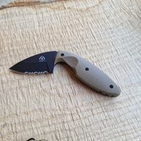 Huang Fu Neck Knife 440C Stahl Kydex Scheide beige