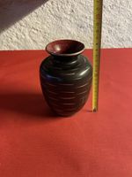 Vase noir rayé, style japonais, vintage