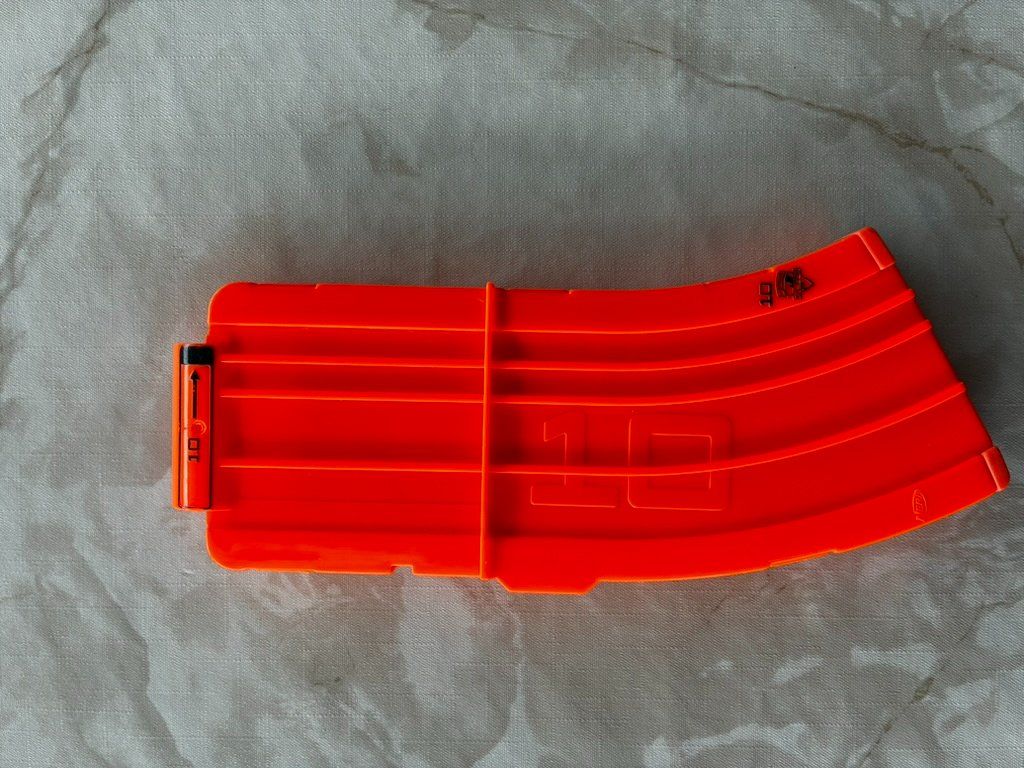 Nerf Giocattoli: Nerf Sammlung - diverse Blaster, Zubehör, ... – Usato da Hermetschwil-Staff venduto da sch_z9nc 7