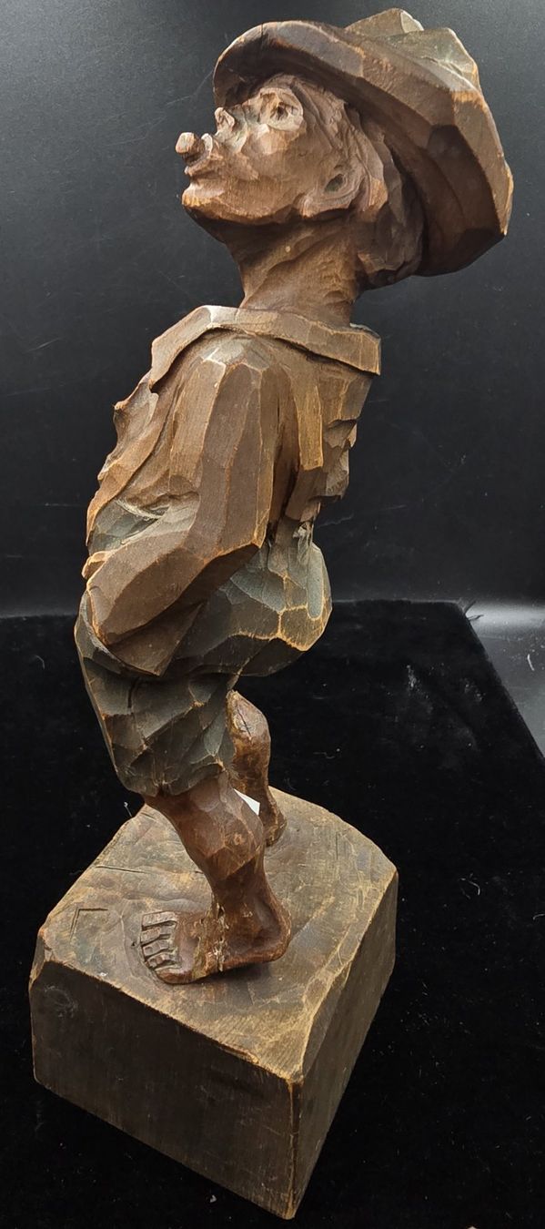 Figurines: Handgeschnitzte Figur Holz – D'occasion à Rorschacherberg par snOOpydOg11 1
