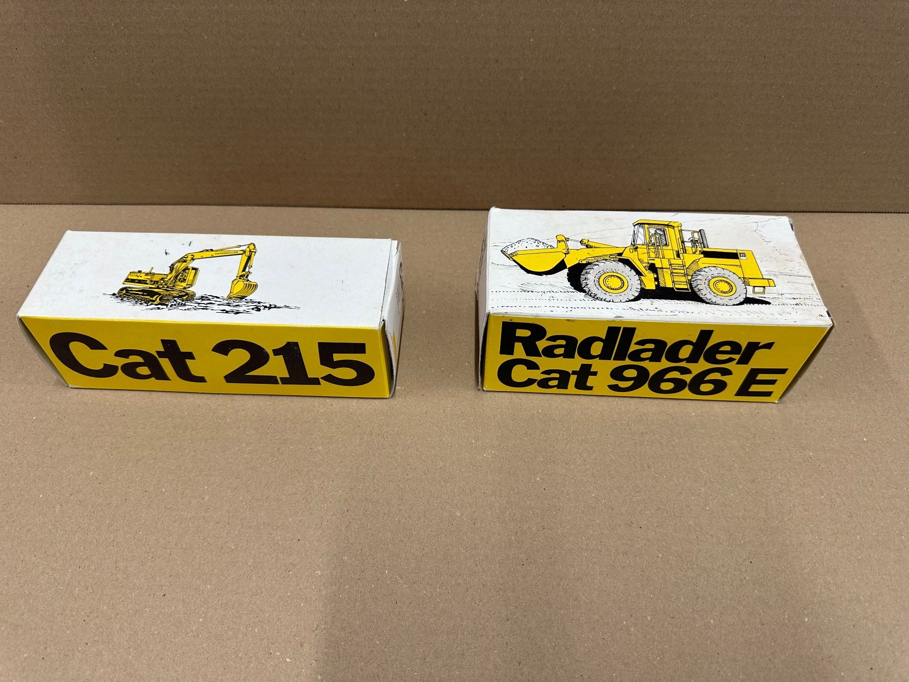 Caterpillar Escavatori: Sensationelles Angebot! – Nuovo e nell'imballaggio originale da Oftringen venduto da Mistra2 4