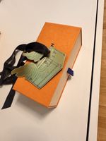 Louis Vuitton Deko Anhänger Metall gold neuwertig