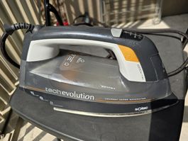 Steam iron / Dampfbügeleisen und Bügelbrett