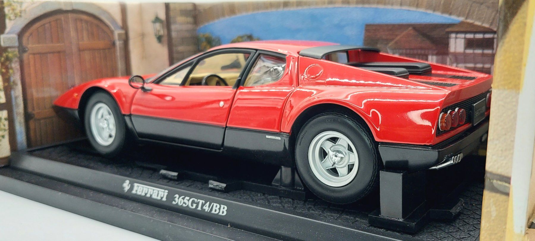 Kyosho Modellini d'auto: 1:18 KYOSHO - FERRARI - 365 GT4/BB – Nuovo e nell'imballaggio originale da Villars-sur-Glâne venduto da SwissTrendyStore 1