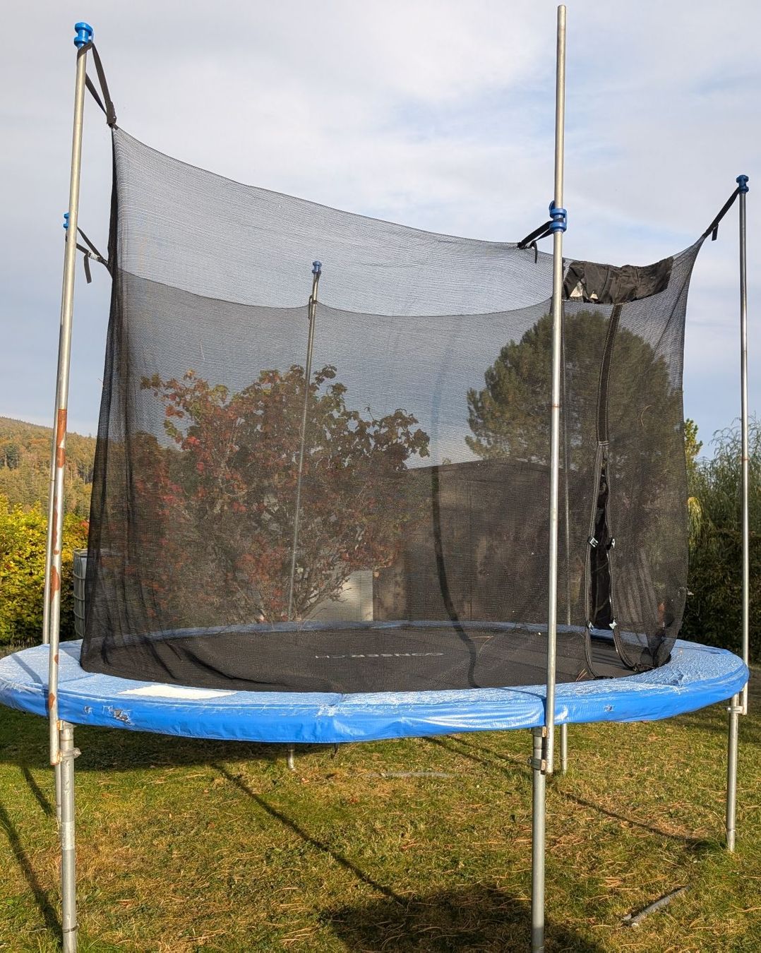 Hudora Trampolini: Trampolin mit Sicherheitsnetz gebrauchter Zustand – Usato da Nods venduto da BieneS