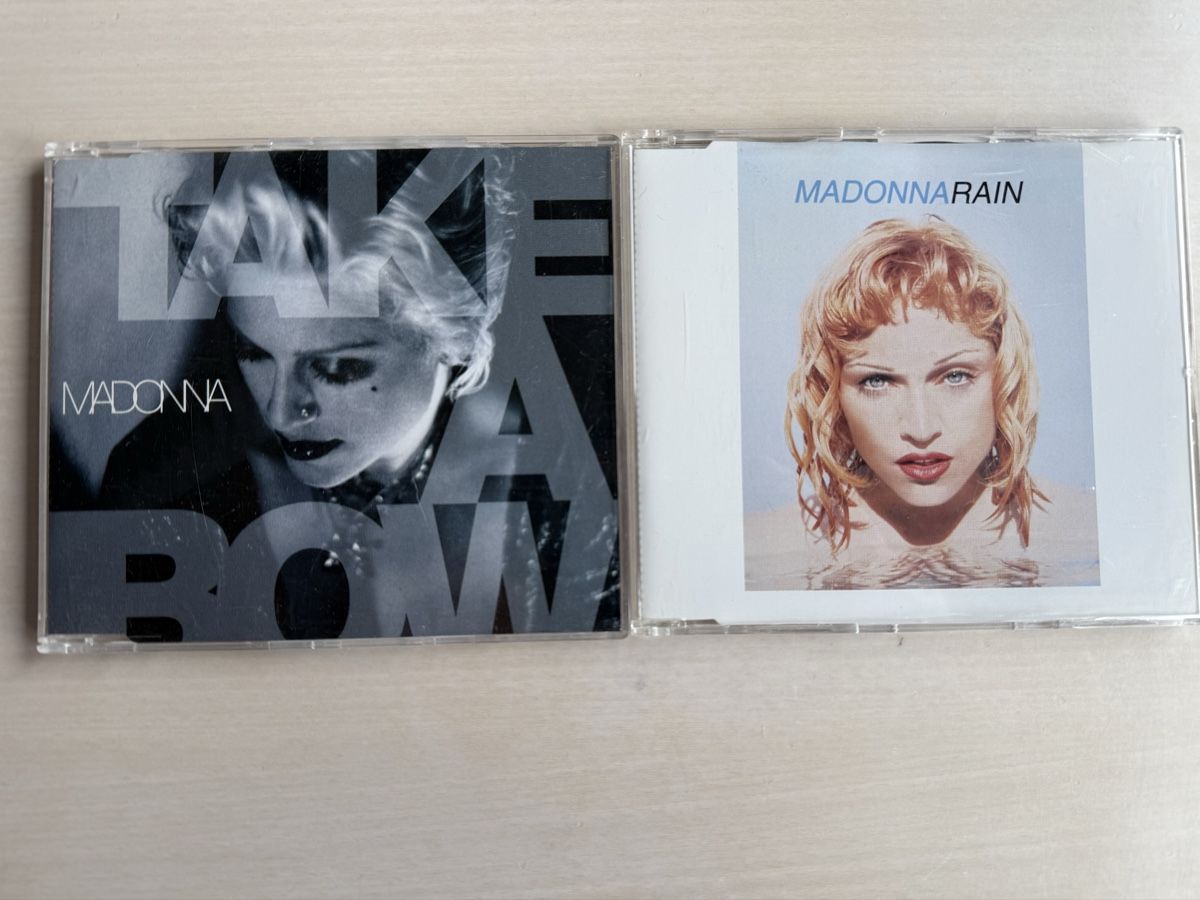 CD: Madonna 12CD-Singles Sammlung – Usato da Oberried Brienz venduto da Chyara 5