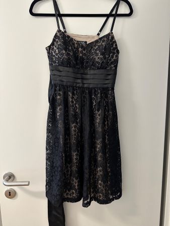 Abendkleid von Anna Scott Grösse 36