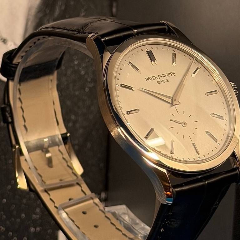 Orologi: Patek Philippe Calatrava 5196G-001 – Usato da Genève venduto da minty.watches 4