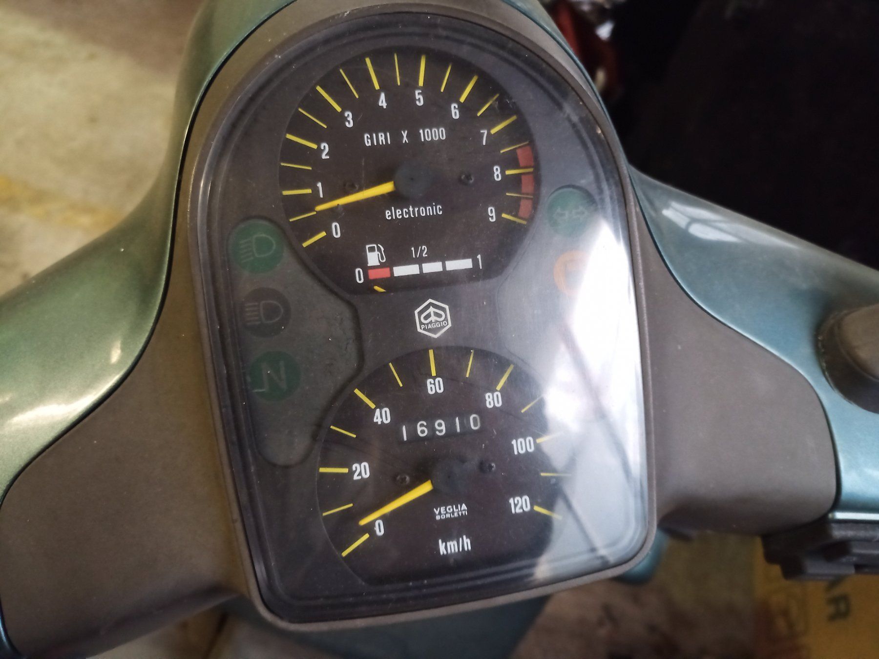 Scooter: Vespa Cosa 125 – Usato da Oberägeri venduto da mir_p8s7 2