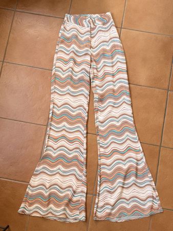 Pantaloni a zampa Pull&Bear