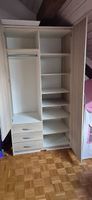 Kleiderschrank 